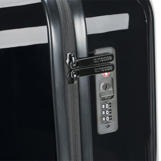 incase novi luggage review